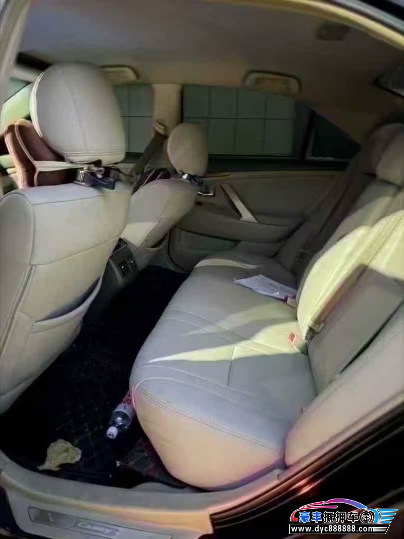 13年丰田凯美瑞轿车抵押车出售