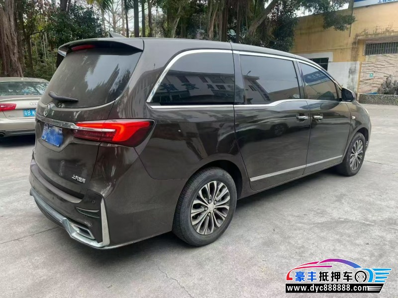 20年别克GL8轿车抵押车出售