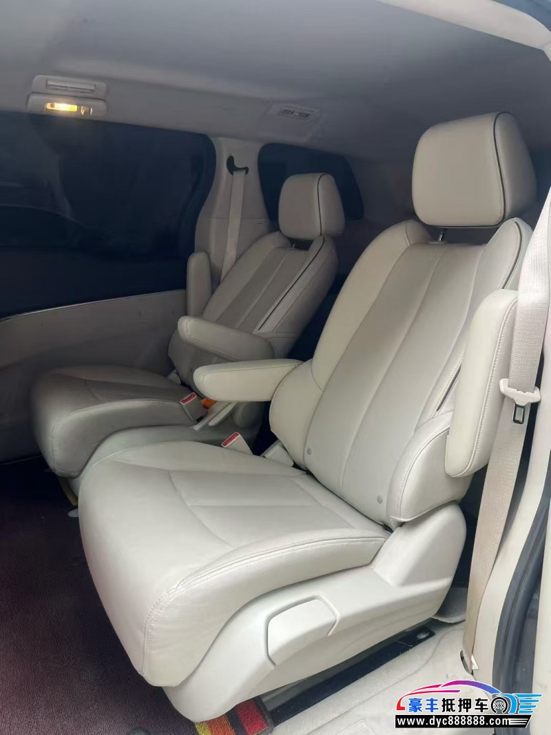 20年别克GL8轿车抵押车出售