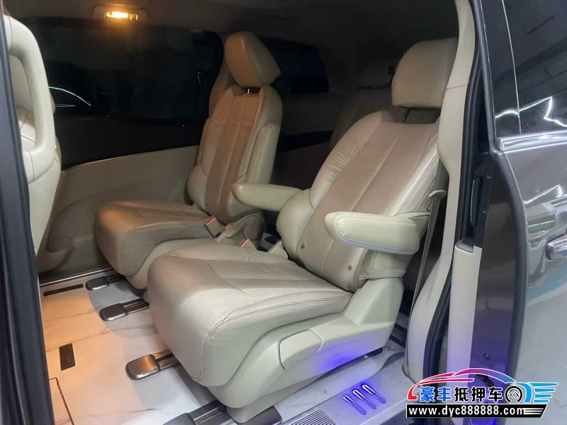 18年别克GL8轿车抵押车出售