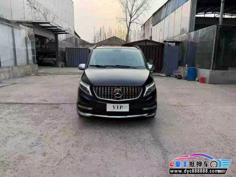 19年奔驰威霆轿车抵押车出售