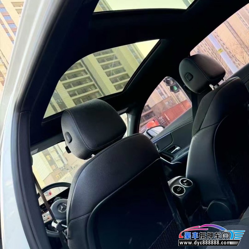 20年奔驰A轿车抵押车出售