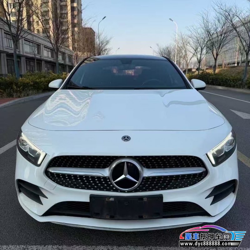 20年奔驰A轿车抵押车出售