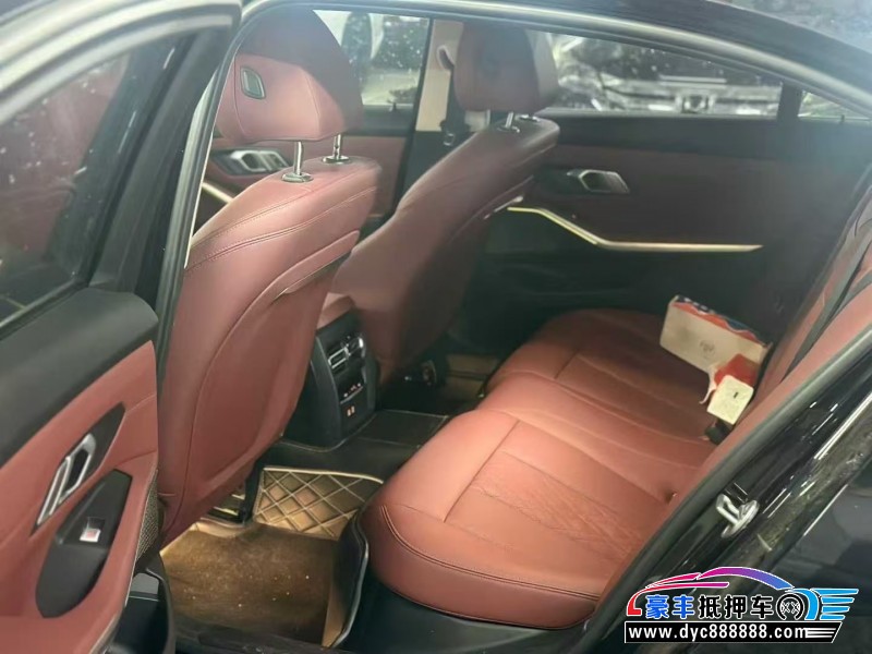 22年宝马3系轿车抵押车出售