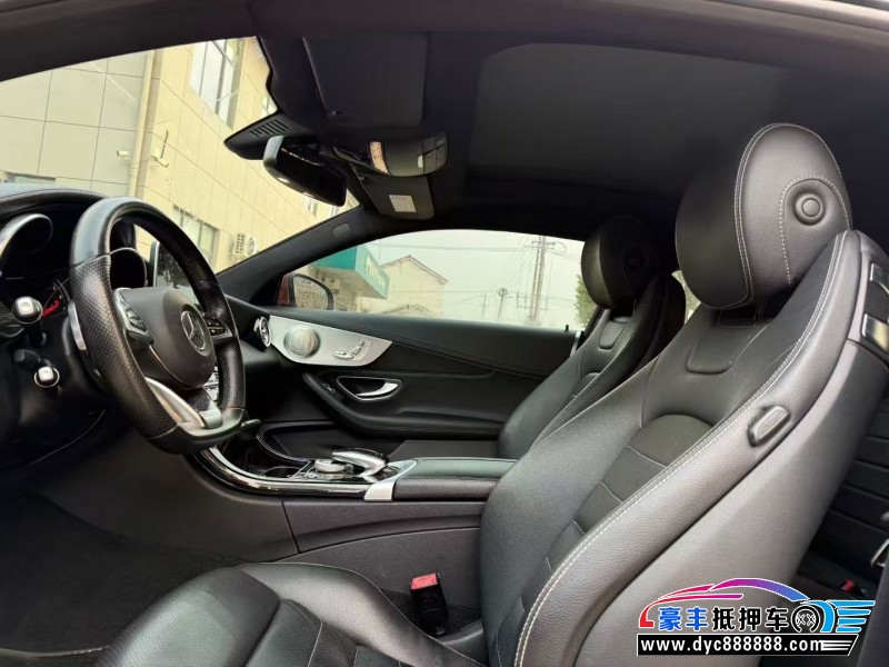 18年奔驰C轿车抵押车出售