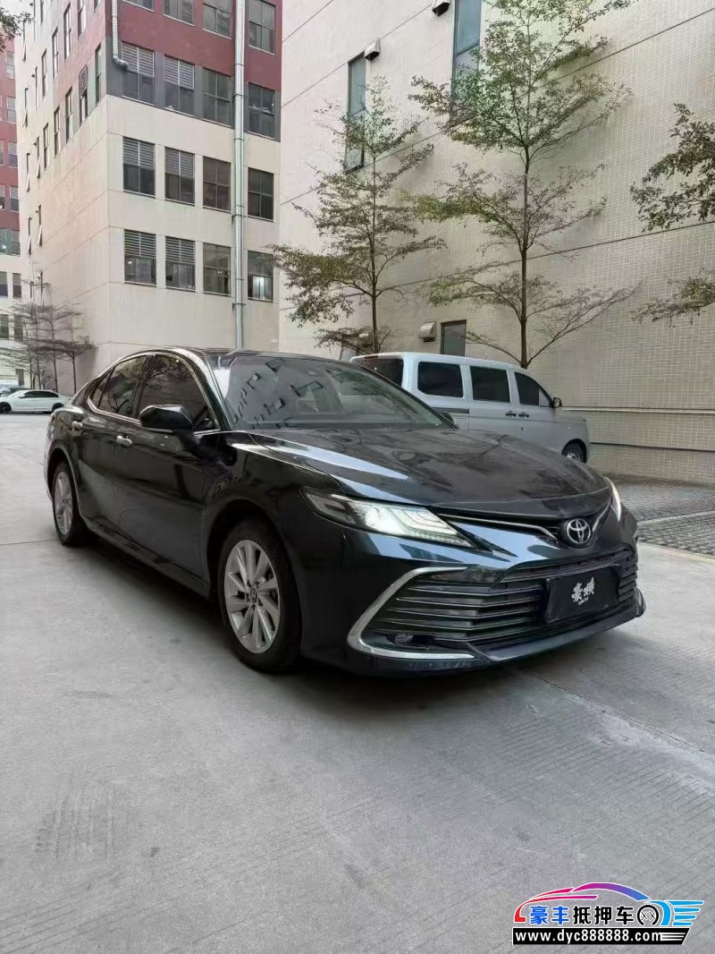 22年丰田凯美瑞轿车抵押车出售