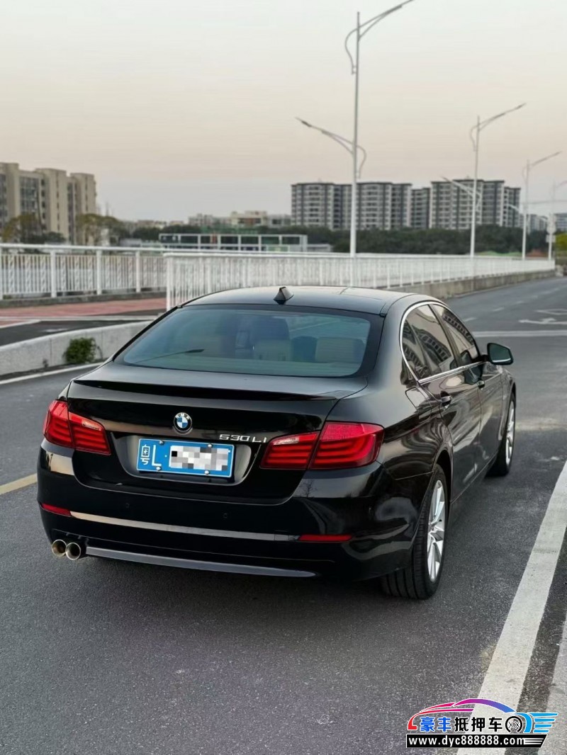 13年宝马5系轿车抵押车出售