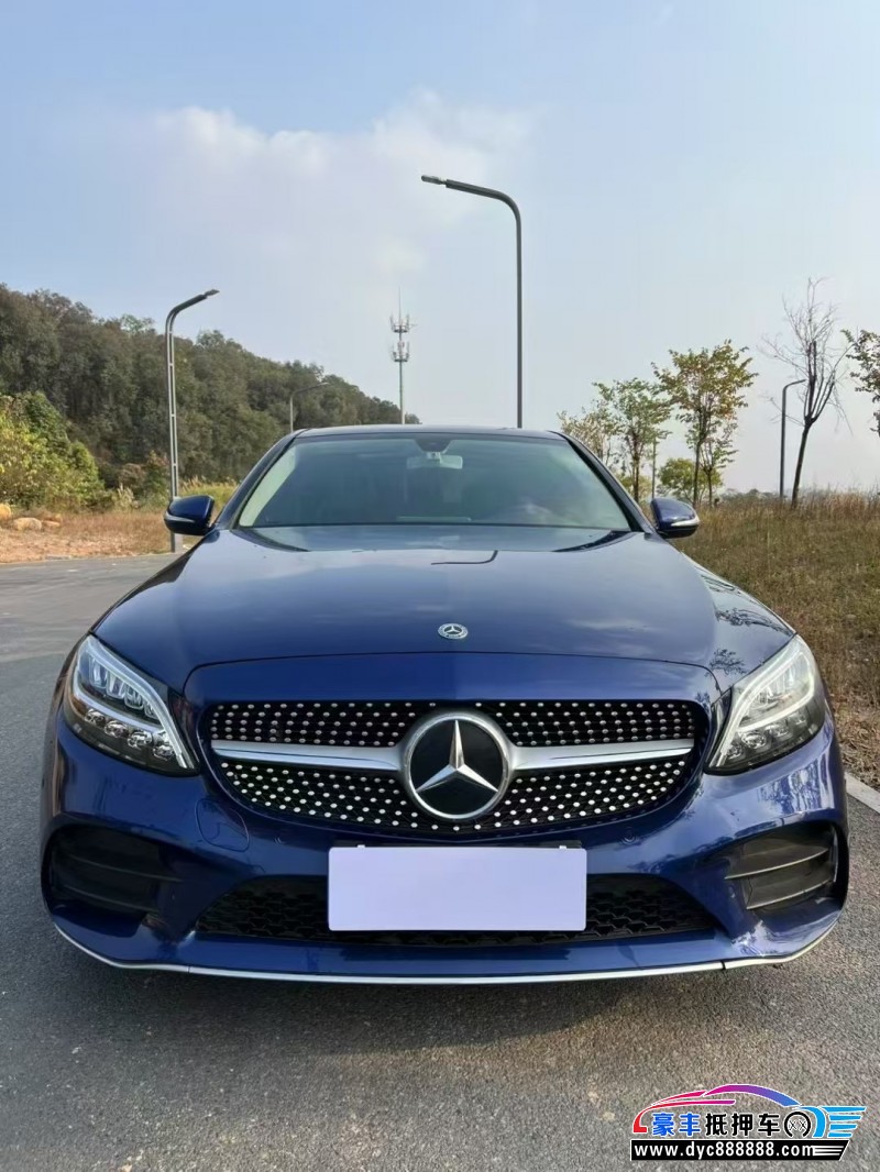 19年奔驰C轿车抵押车出售