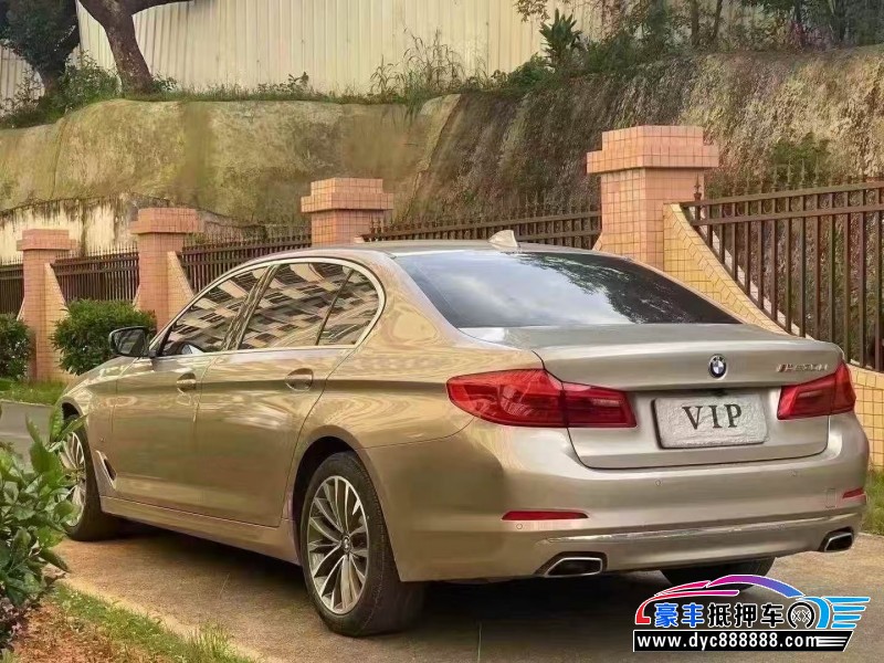 20年宝马5系轿车抵押车出售