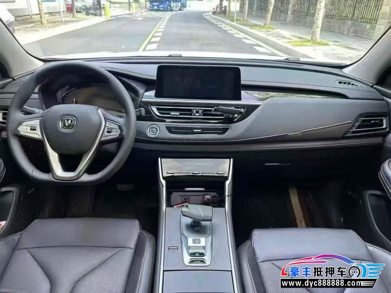 25年长安CS75轿车抵押车出售