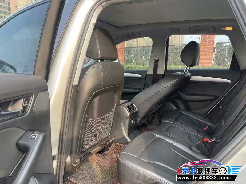 15年奥迪Q5轿车抵押车出售