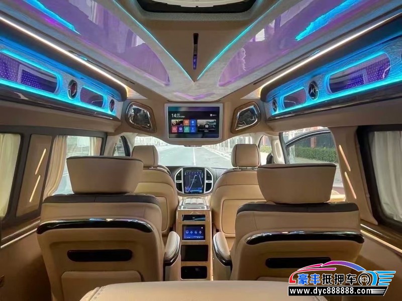 20年奔驰威霆轿车抵押车出售