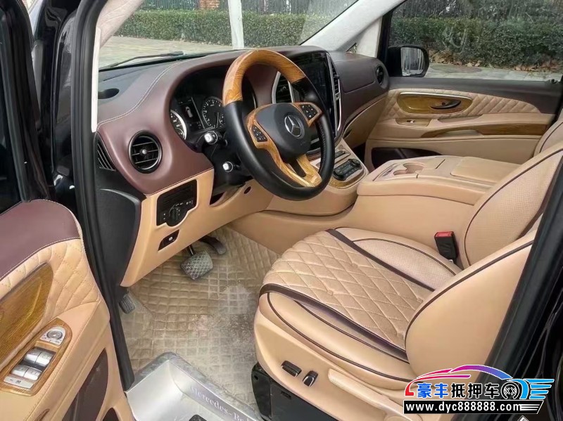 20年奔驰威霆轿车抵押车出售