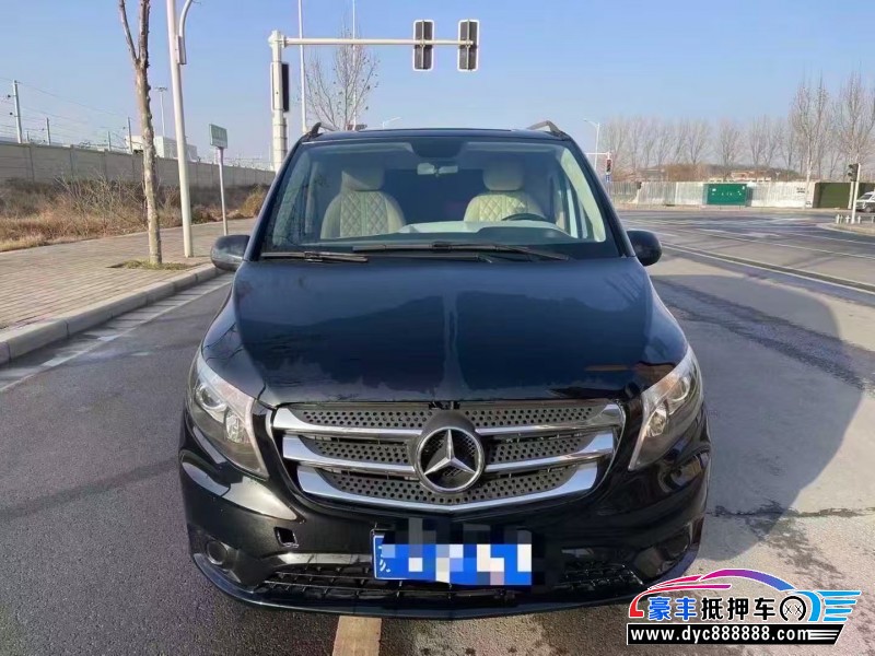 17年奔驰威霆轿车抵押车出售