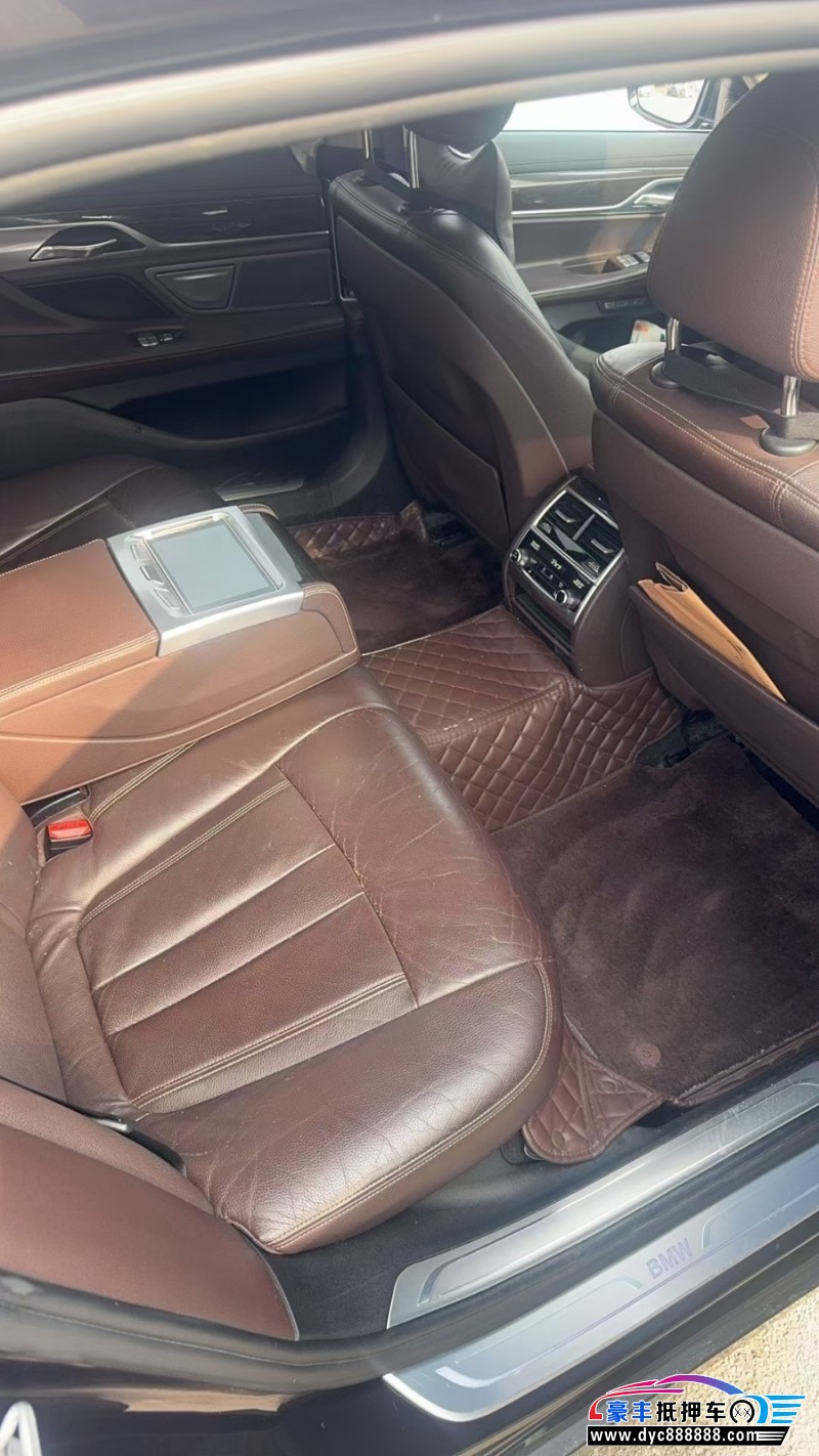 16年宝马7系轿车抵押车出售