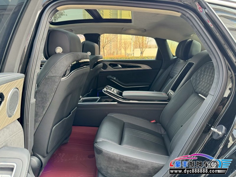 20年红旗H9轿车抵押车出售