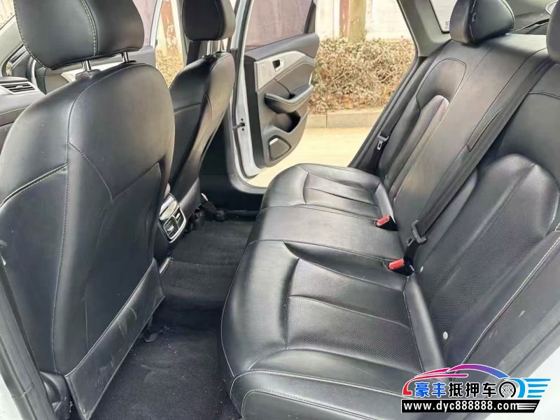 21年荣威ei6轿车抵押车出售