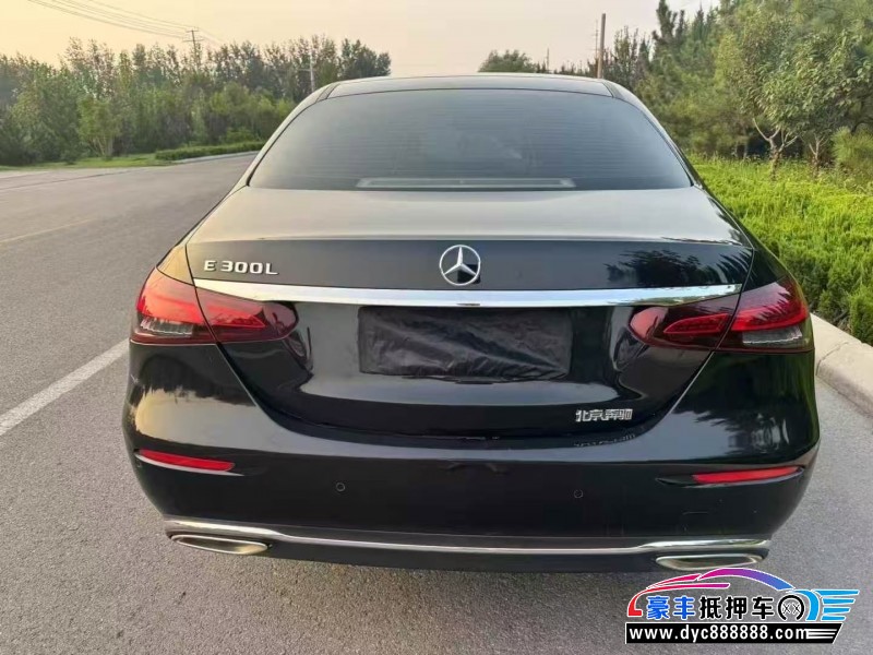 21年奔驰E轿车抵押车出售