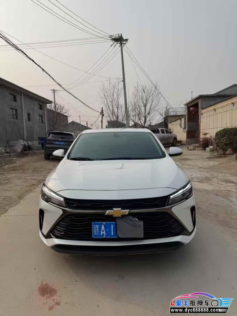 抵押车出售23年雪佛兰科鲁泽轿车