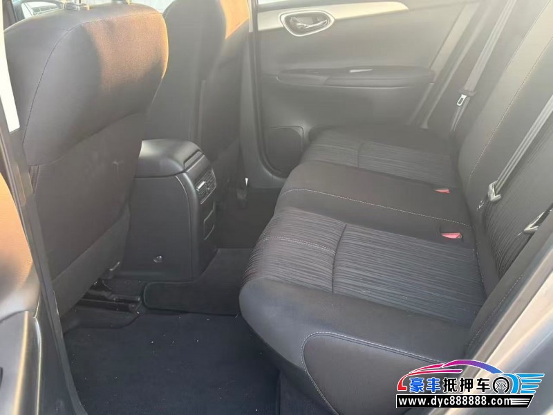 24年日产轩逸轿车抵押车出售