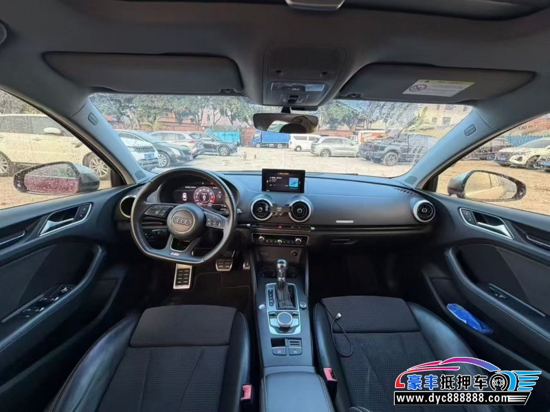 18年奥迪S3轿车抵押车出售