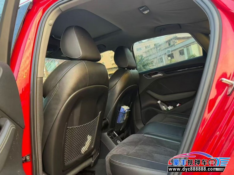 18年奥迪S3轿车抵押车出售