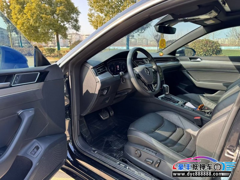 19年大众CC轿车抵押车出售