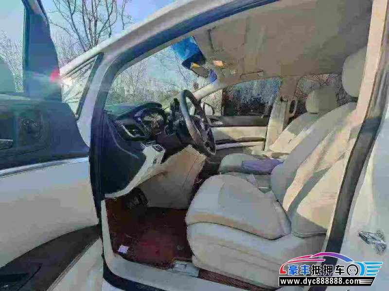 24年别克GL8轿车抵押车出售