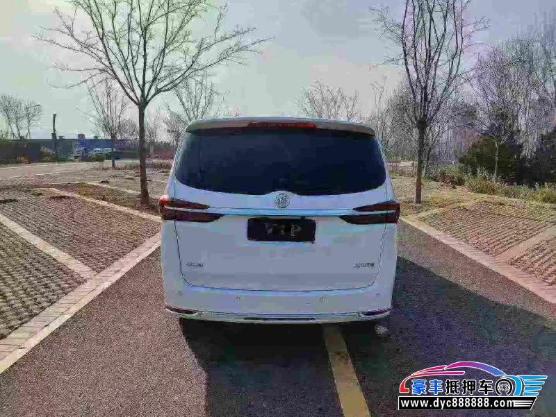 24年别克GL8轿车抵押车出售