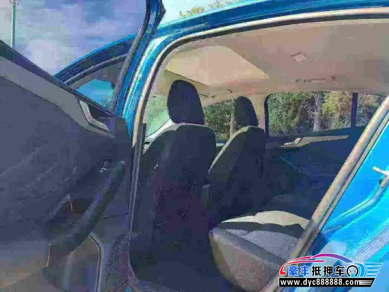 22年福特福克斯轿车抵押车出售