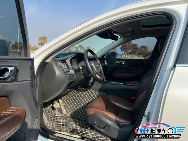 19年沃尔沃XC60轿车抵押车出售