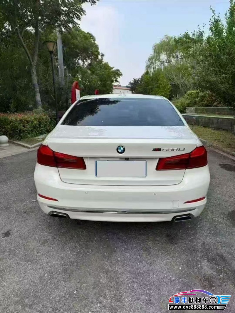 20年宝马5系轿车抵押车出售