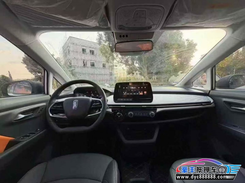 25年奔腾NAT轿车抵押车出售