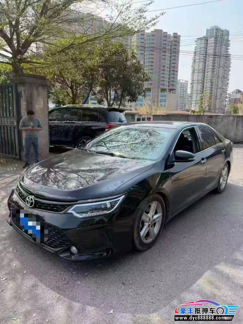 15年丰田凯美瑞轿车抵押车出售