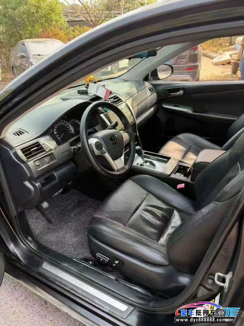 15年丰田凯美瑞轿车抵押车出售