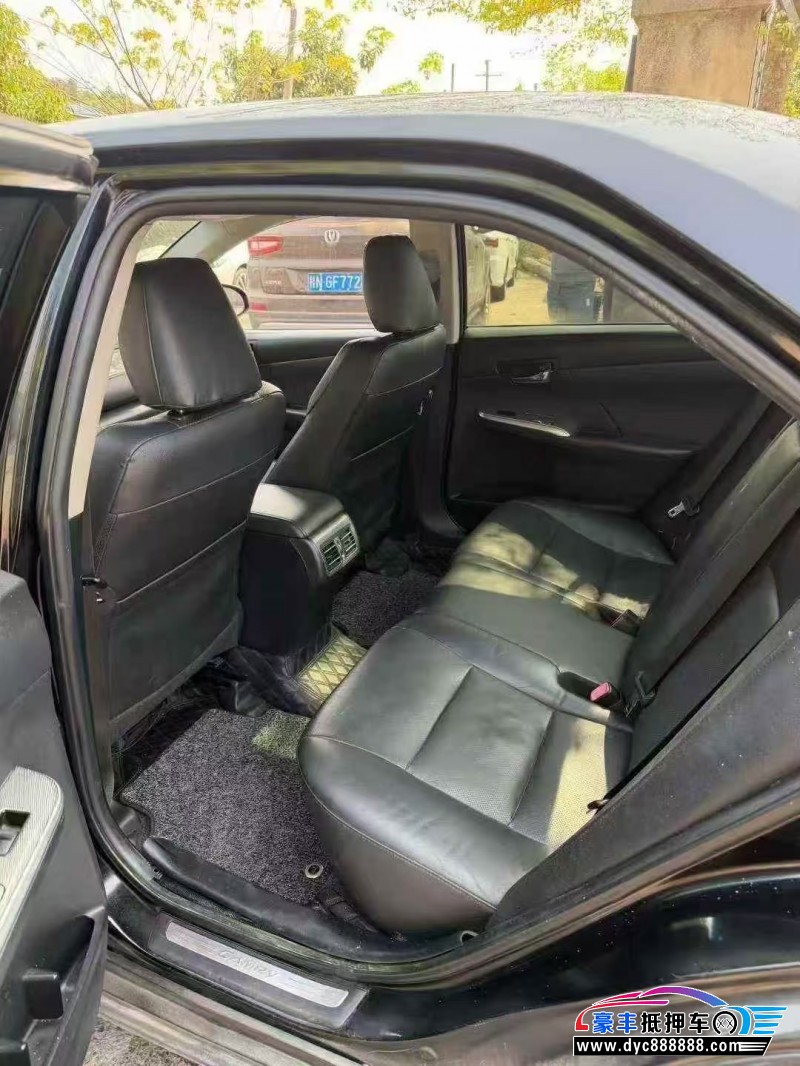 15年丰田凯美瑞轿车抵押车出售