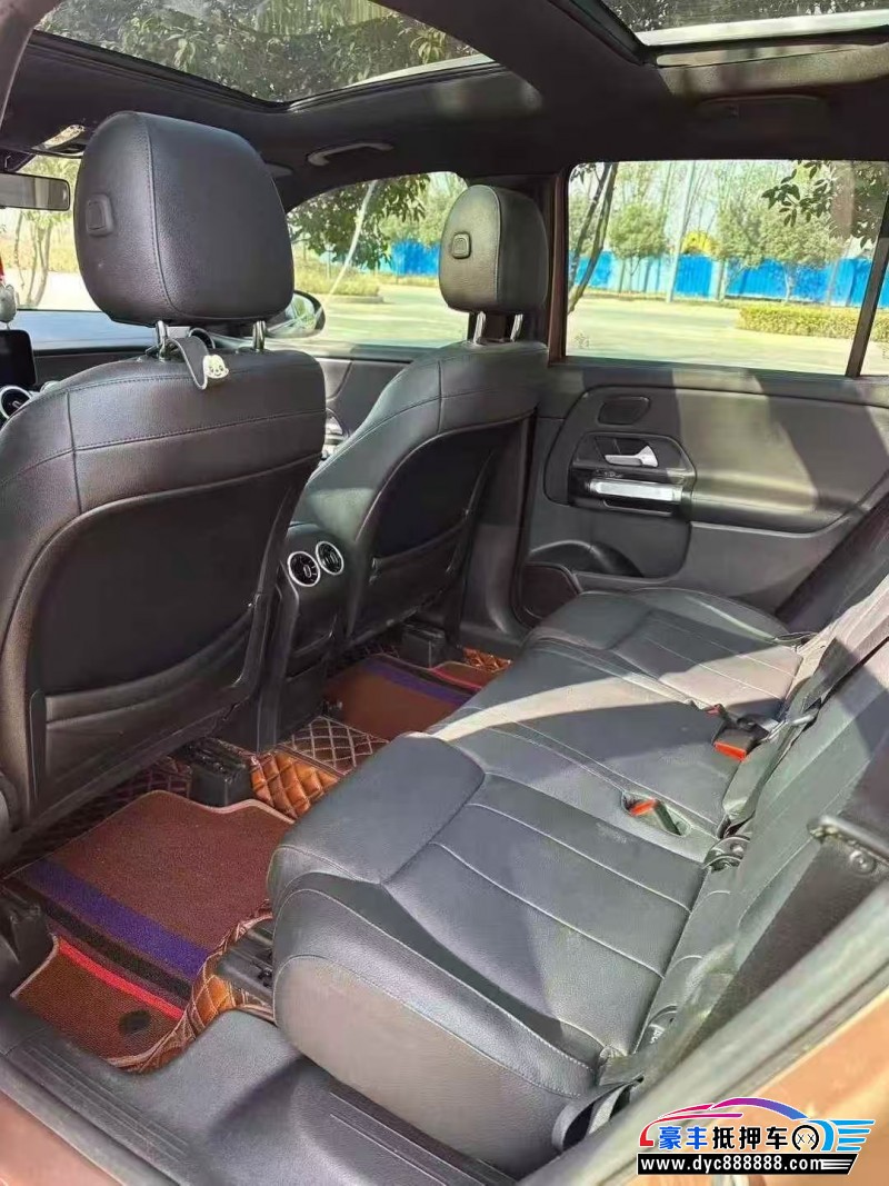 20年奔驰GL轿车抵押车出售