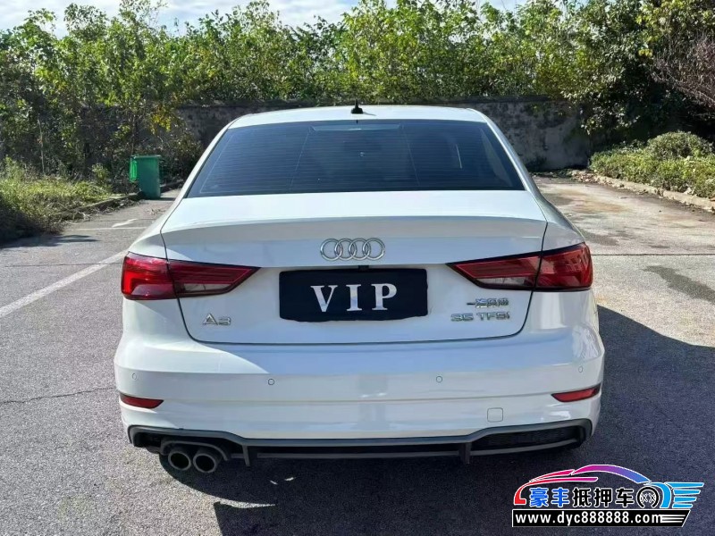 20年奥迪A3轿车抵押车出售