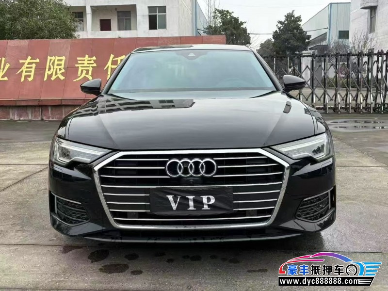 抵押车出售19年奥迪A6L轿车