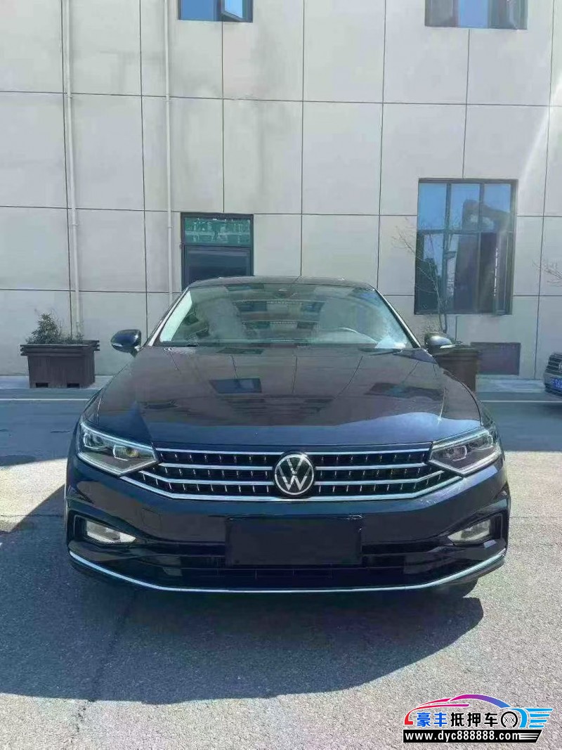 抵押车出售24年大众迈腾轿车