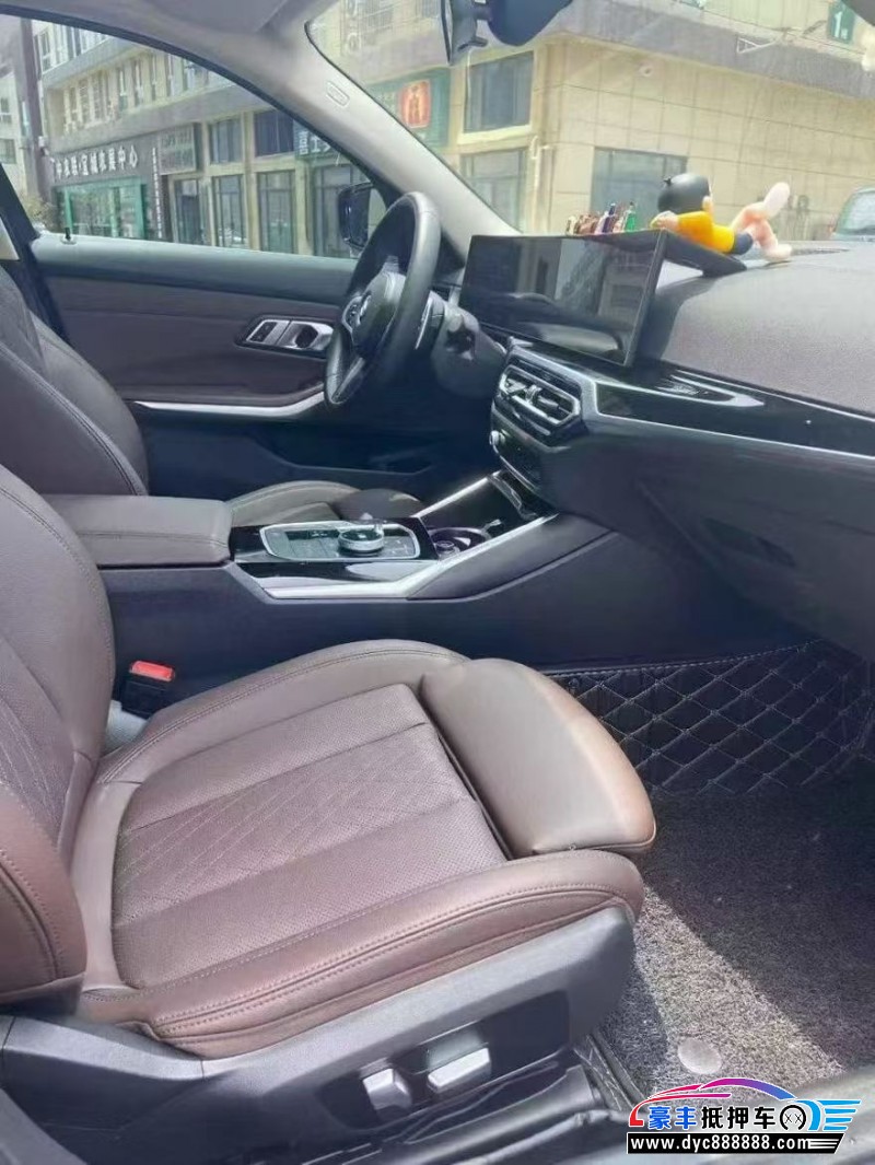 23年宝马3系轿车抵押车出售