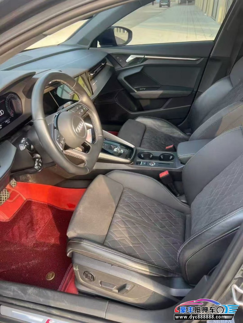 22年奥迪A3轿车抵押车出售