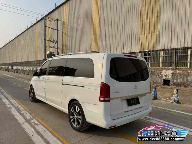 16年奔驰V轿车抵押车出售