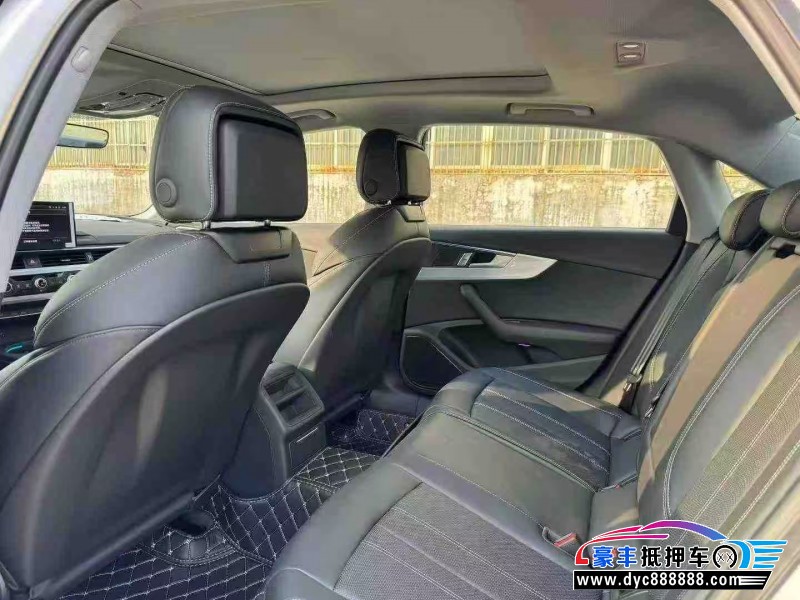 25年奥迪A4L轿车抵押车出售