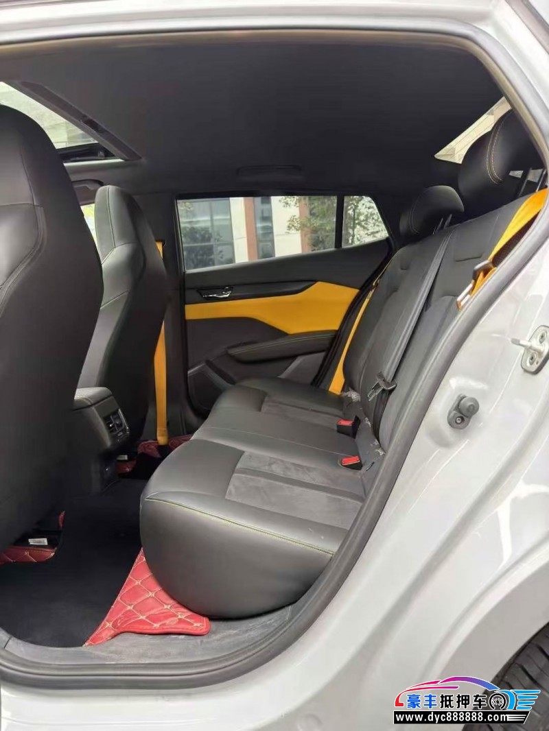 23年东风风神奕炫轿车抵押车出售