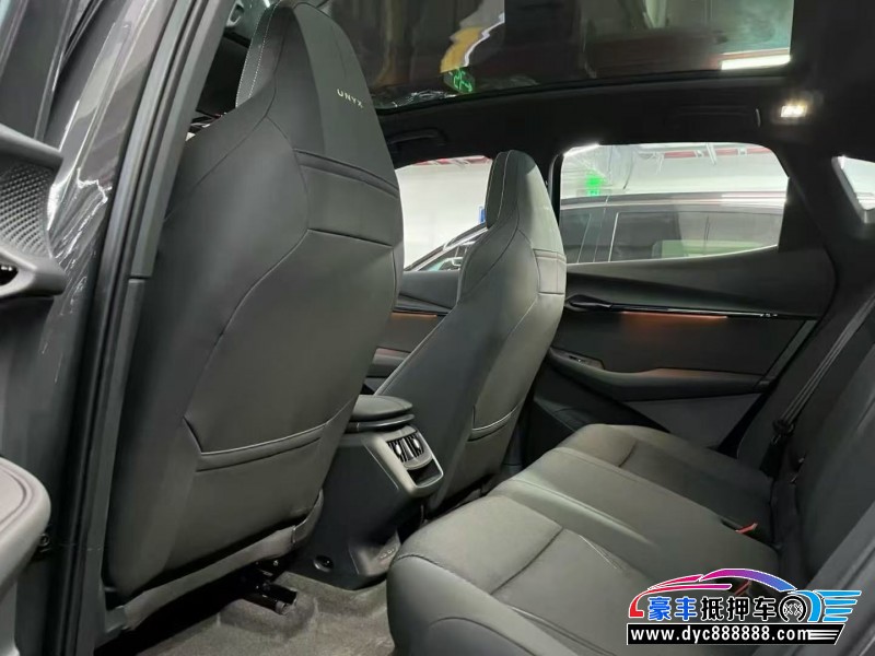 25年大众与众06轿车抵押车出售