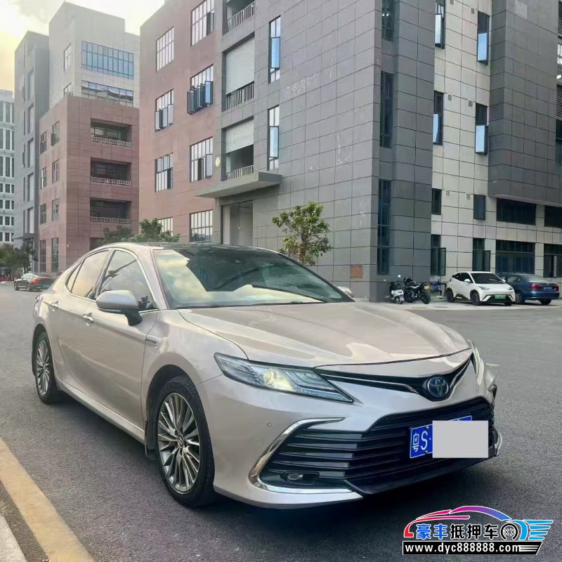 22年丰田凯美瑞轿车抵押车出售