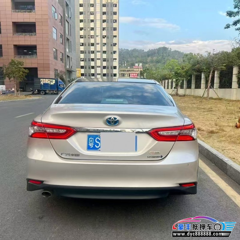 22年丰田凯美瑞轿车抵押车出售