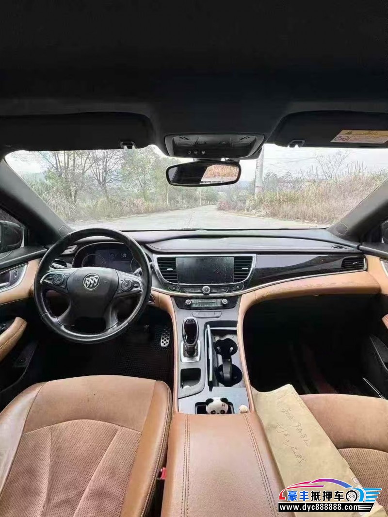 16年别克君越轿车抵押车出售