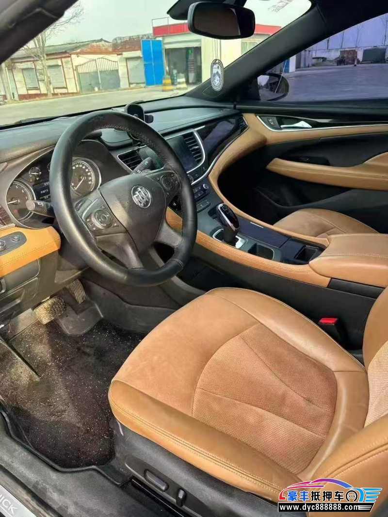 17年别克君越轿车抵押车出售